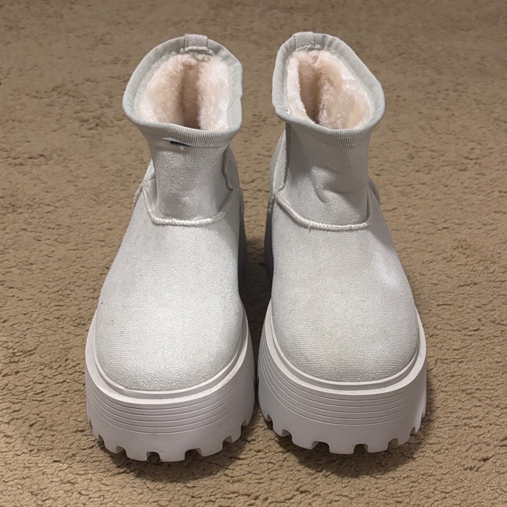 Pink Lily Tan Ankle Boots